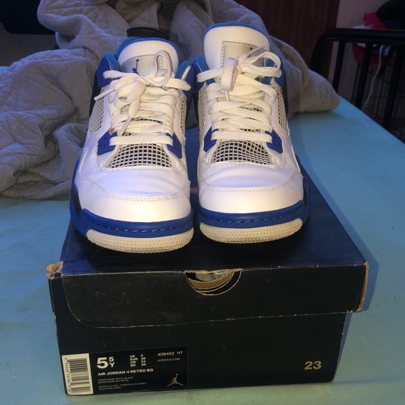 Air Jordan Retro 4 Motorsport - Picture 2 of 3